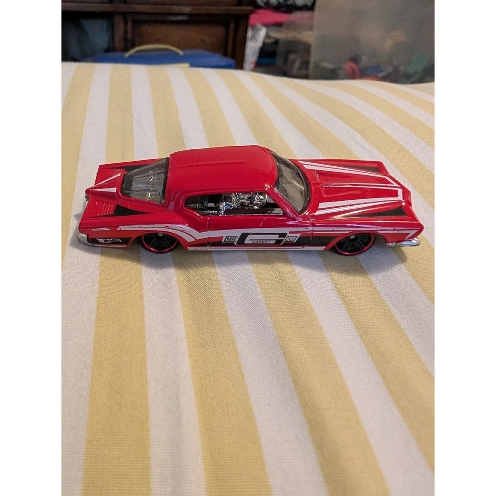 Hot Wheels HW City 1971 Buick Riviera Red Mr Gasket CO 1/64 Diecast Car